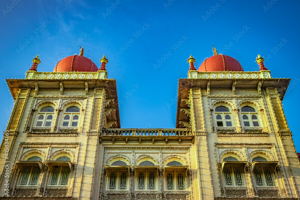 Naklejka premium kings living royal palace vintage architecture