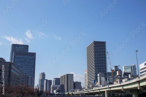 大阪中之島と阪神高速の風景