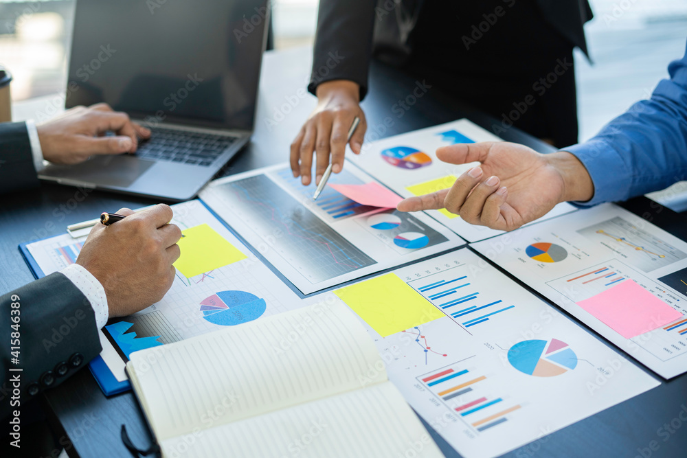 Business people meeting business consulting brainstorming project analysis report Check investment results And profits of the company Business people meeting business consulting brainstorming project analysis report Check investment results And profits of the company