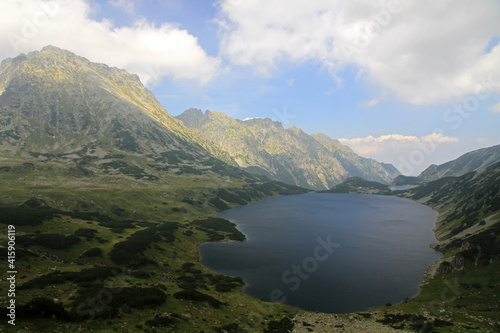 Fototapeta Naklejka Na Ścianę i Meble -  Landscape of Dolina Pieciu Stawow in Tatra Mountains, Poland