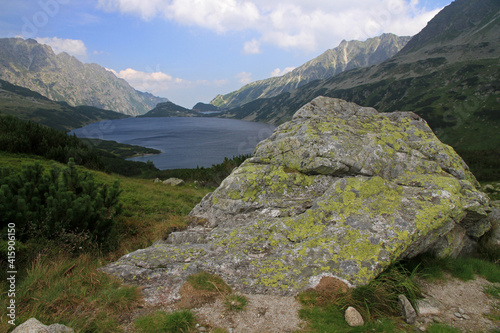 Fototapeta Naklejka Na Ścianę i Meble -  Landscape of Dolina Pieciu Stawow in Tatra Mountains, Poland