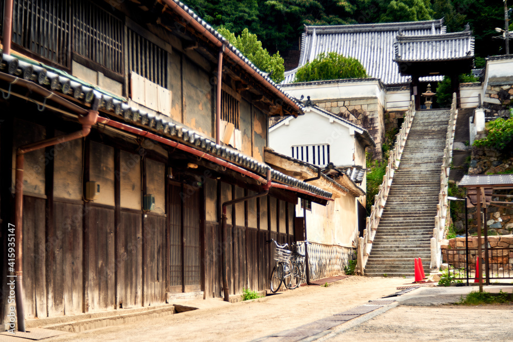 Fototapeta premium たけはら 竹原市の町並み 広島県 夏景色