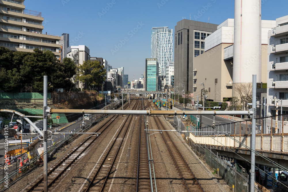 都市の風景　東京　渋谷、恵比寿間の鉄橋から