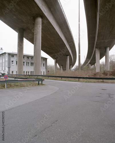 Autobahnbrücken der A46 am Sonnborner Kreuz in Wuppertal, Deutschland