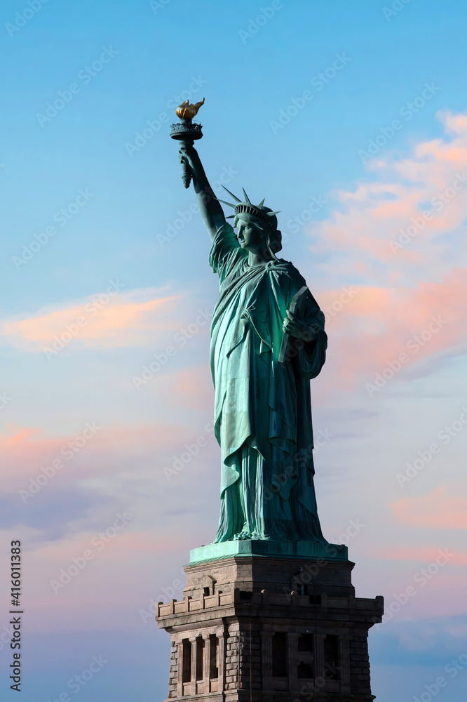 Fototapeta premium The statue of Liberty in Manhattan, New York City