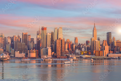New York City skyline  cityscape of Manhattan