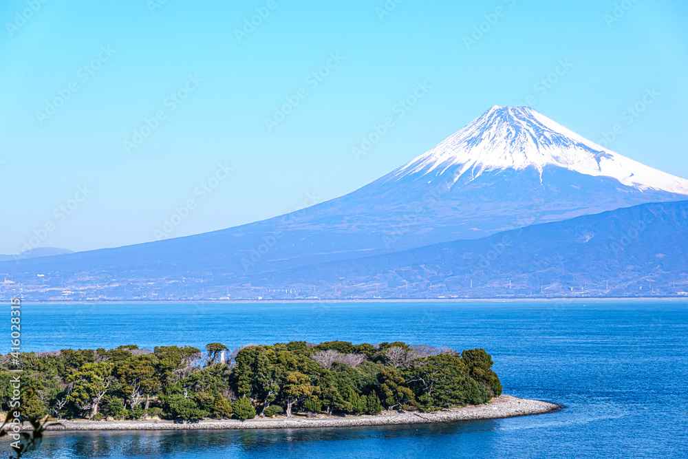 【静岡県】大瀬崎と駿河湾越しに見る富士山