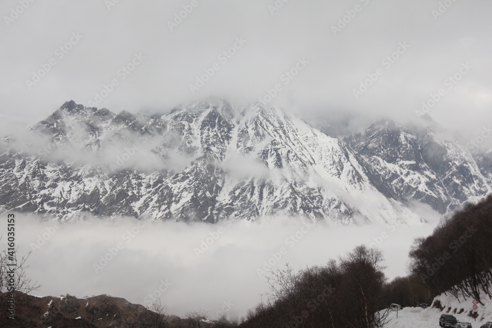 Obraz premium 2019년 조지아 설산 여행 풍경 