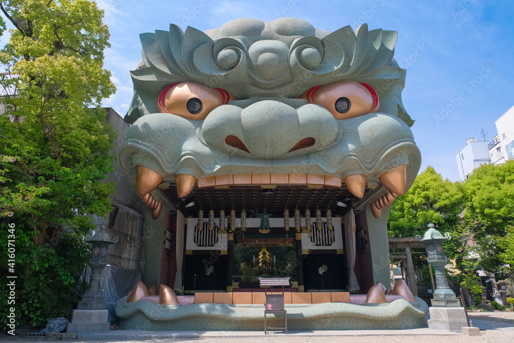 Fototapeta premium 大阪市 難波八阪神社 獅子舞台