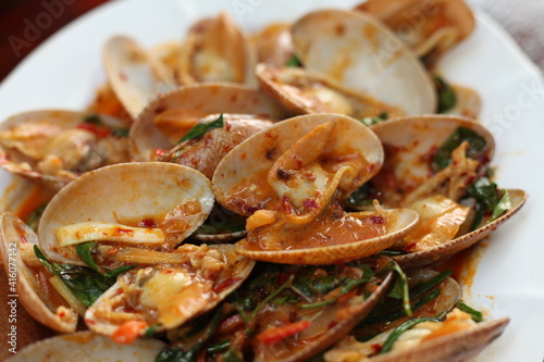 Stir Fried Clams with Chili Paste