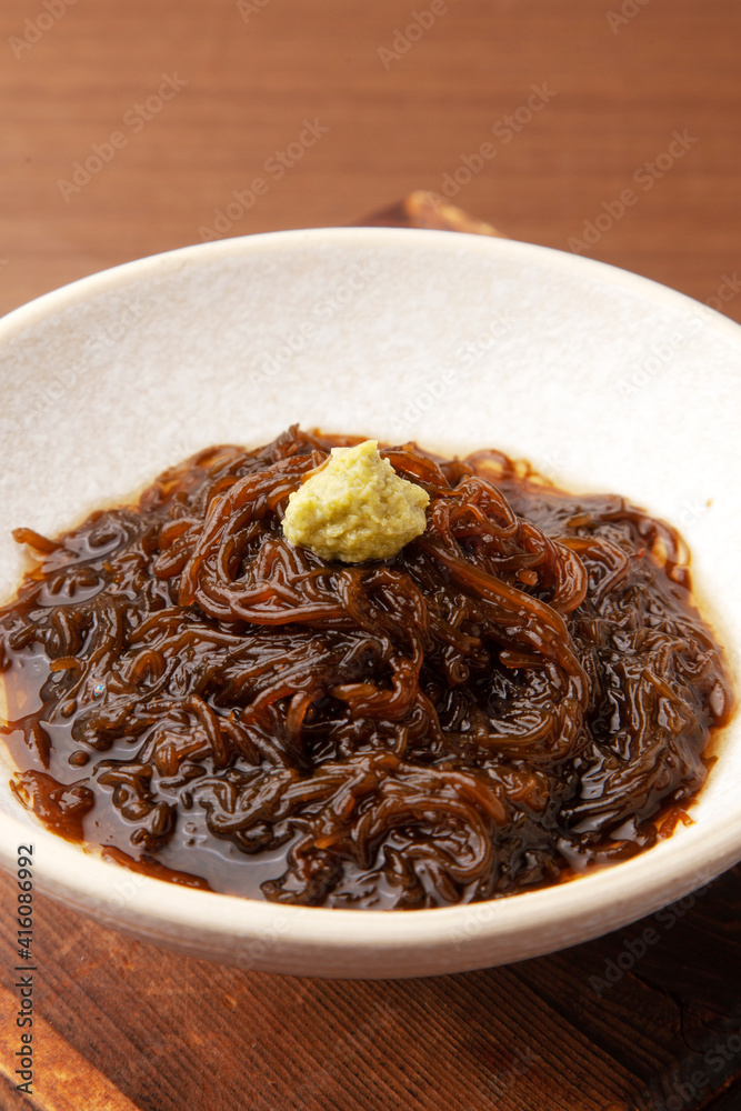 生もずくのおめんつゆがけ