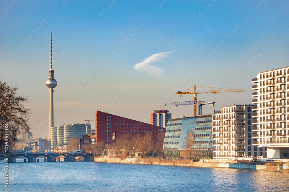 Naklejka premium Berlin skyline with TV-Tower