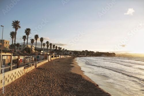 lever de soleil sur la plage