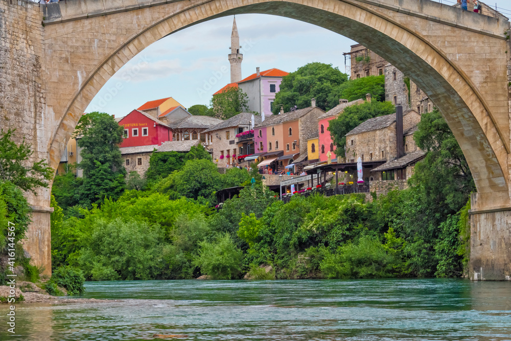 Stari Most (Old Bridge) over Neretva River, UNESCO World Heritage Site, Mostar, Bosnia and Herzegovina - obrazy, fototapety, plakaty 