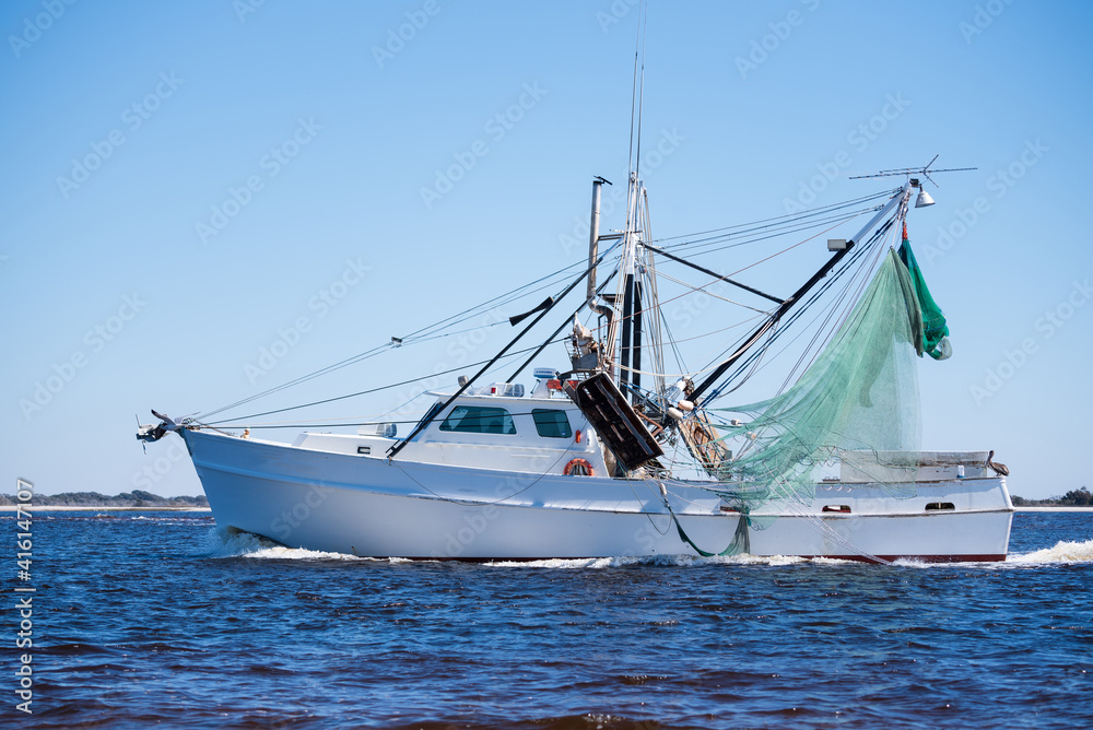 Fototapeta premium Shrimp Boat Trawling