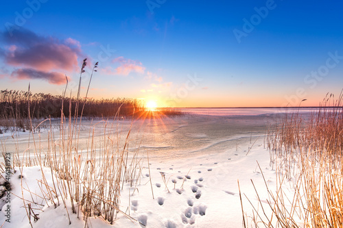 Fototapeta Naklejka Na Ścianę i Meble -  eisküste
