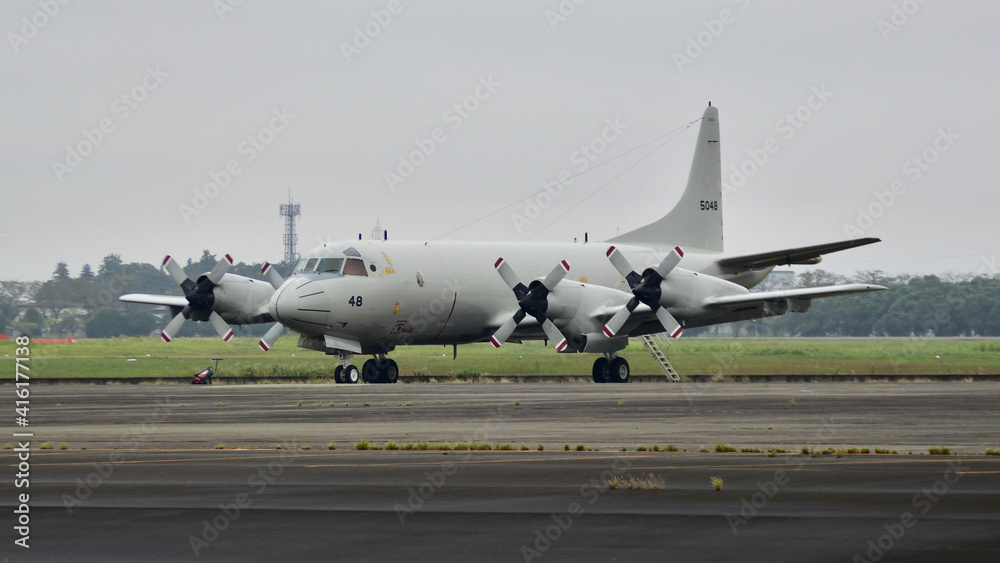 対潜哨戒機P-3C 対潜哨戒機P-3C