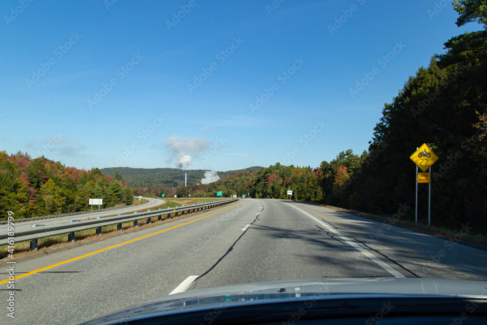 Fototapeta premium car driving on a highway