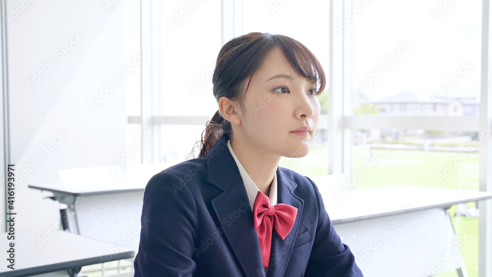 勉強する女子高生 勉強する女子高生