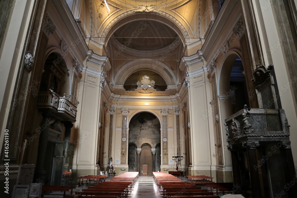 Napoli - Interno della Chiesa di San Giorgio Maggiore dall'altare