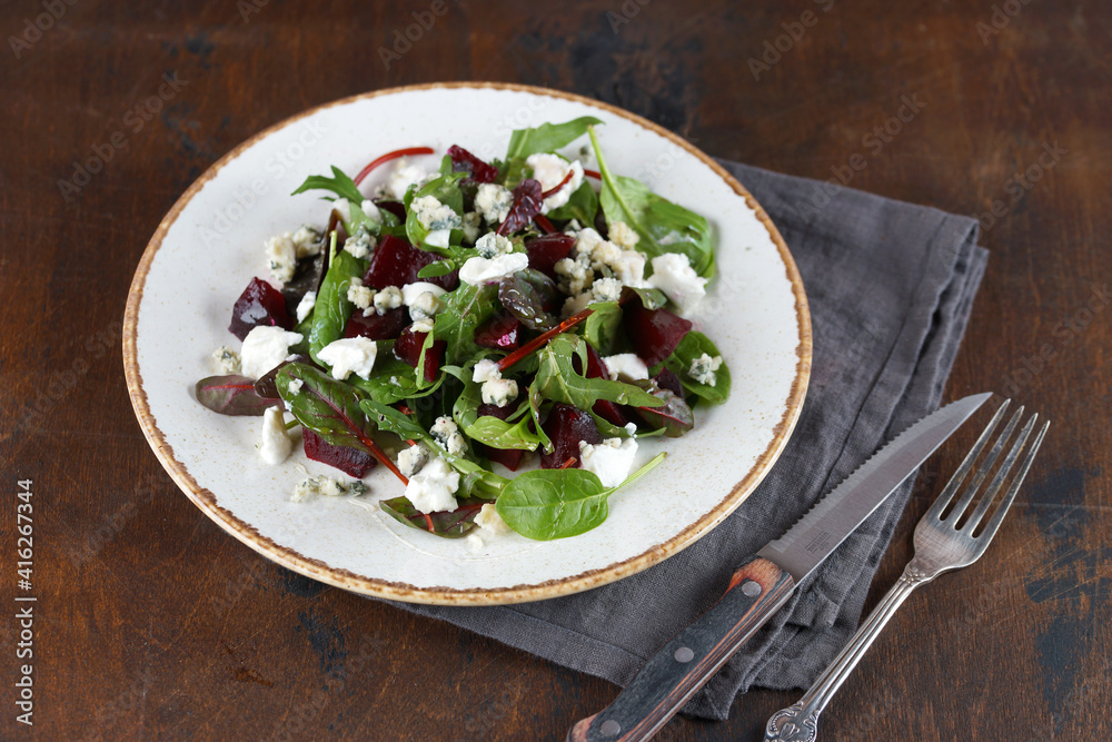 Salad with beets, cheese and salad