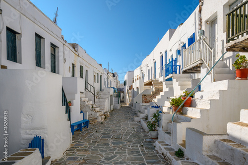 Fototapeta Naklejka Na Ścianę i Meble -  Castro (Kastro), the oldest part of the Chora town on Folegandros island. Cyclades, Greece
