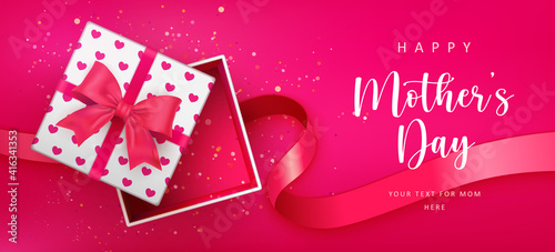 Happy mother's day cute red love heart pattern opened gift box and ribbon
