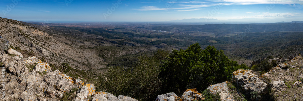 Fototapeta premium Panorama de la tour del Far, panorama of Roussillon plain viewed from Far tower