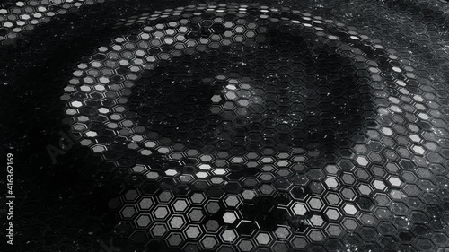 white light wave on the metal surface of the pentagonal honeycomb mesh