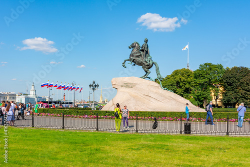 Tableau sur toile Monument to Peter the Great (First) on Senate square, St