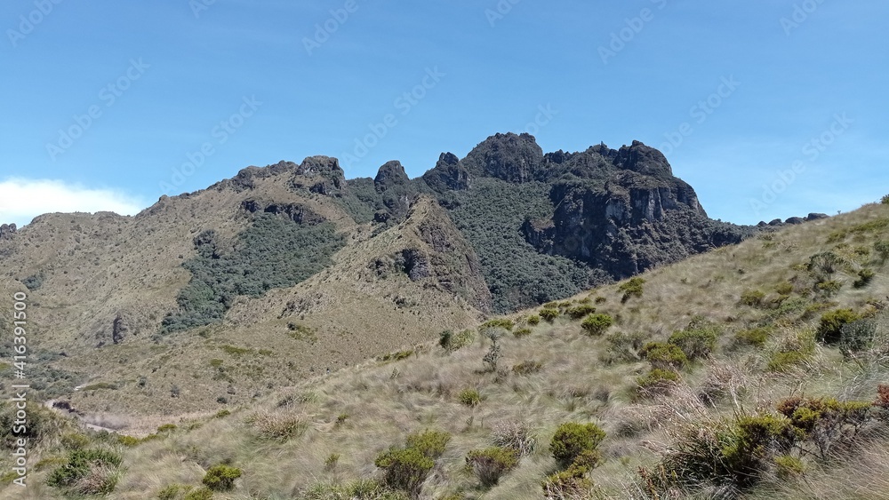 montaña soleada montaña soleada
