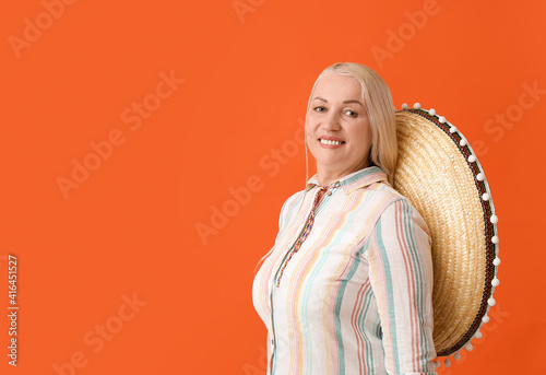 Mature Mexican woman with s...