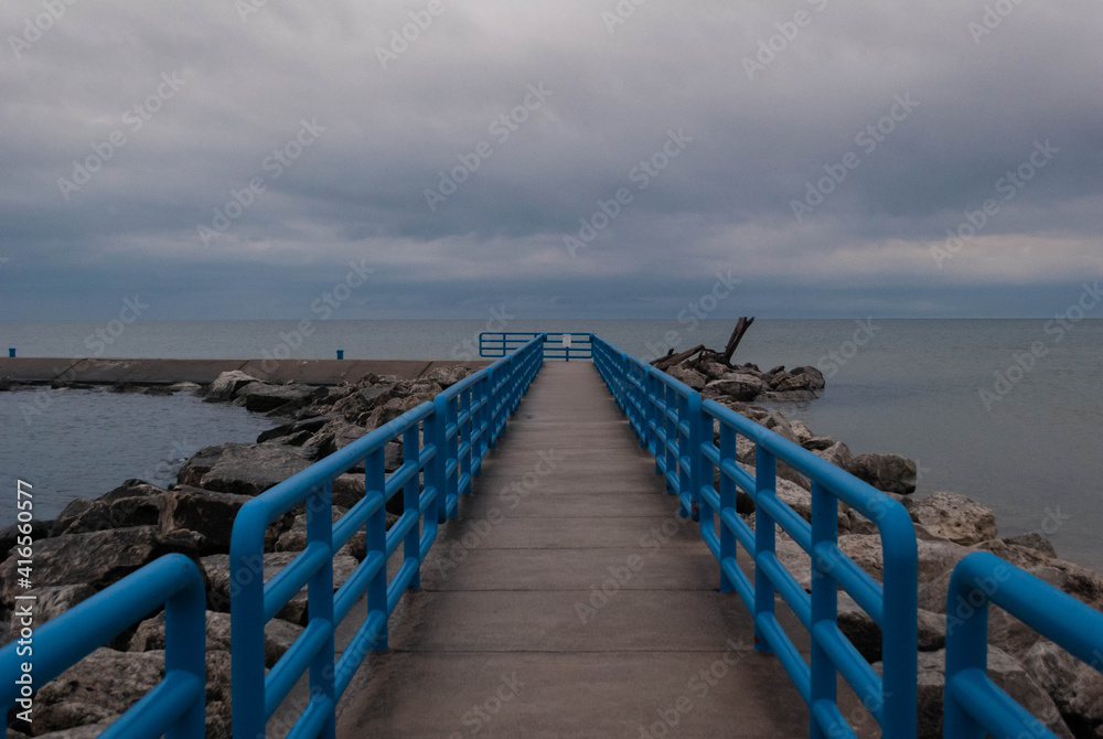 Fototapeta premium pier on the beach