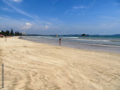 Am Strand von Hikkaduwa/ Sri Lanka photo