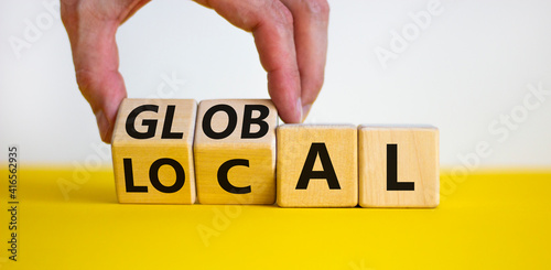 Fotografía Local or global symbol