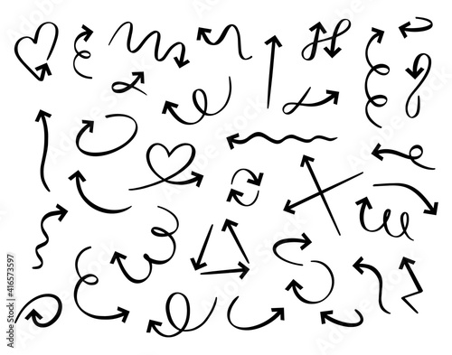 Hand drawn arrows. doodle curved arrow handmade elements. Outline direction pointer isolated vector symbols. Illustration direction simplicity hand doodle different