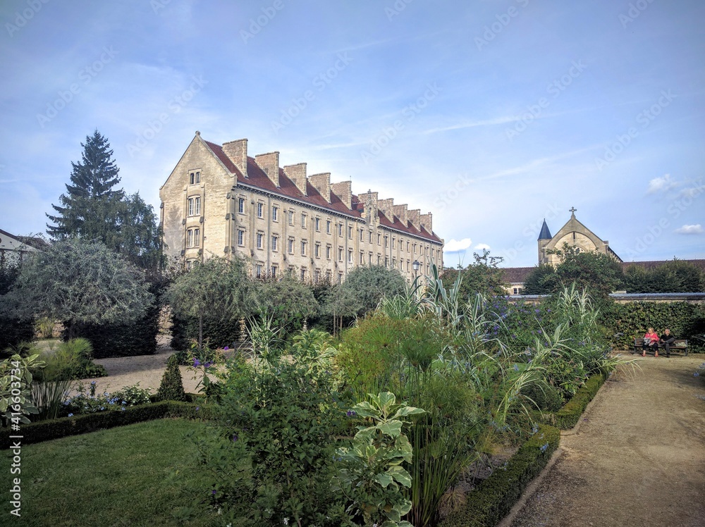 Obraz premium Overview of Sens, Burgundy (France) - September 2016