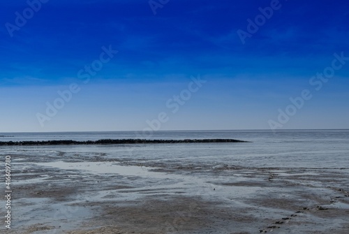 Fototapeta Naklejka Na Ścianę i Meble -  blue sky over the north sea