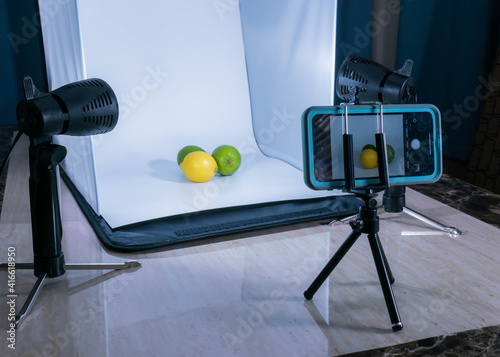 behind the scene of mobile product photography photo