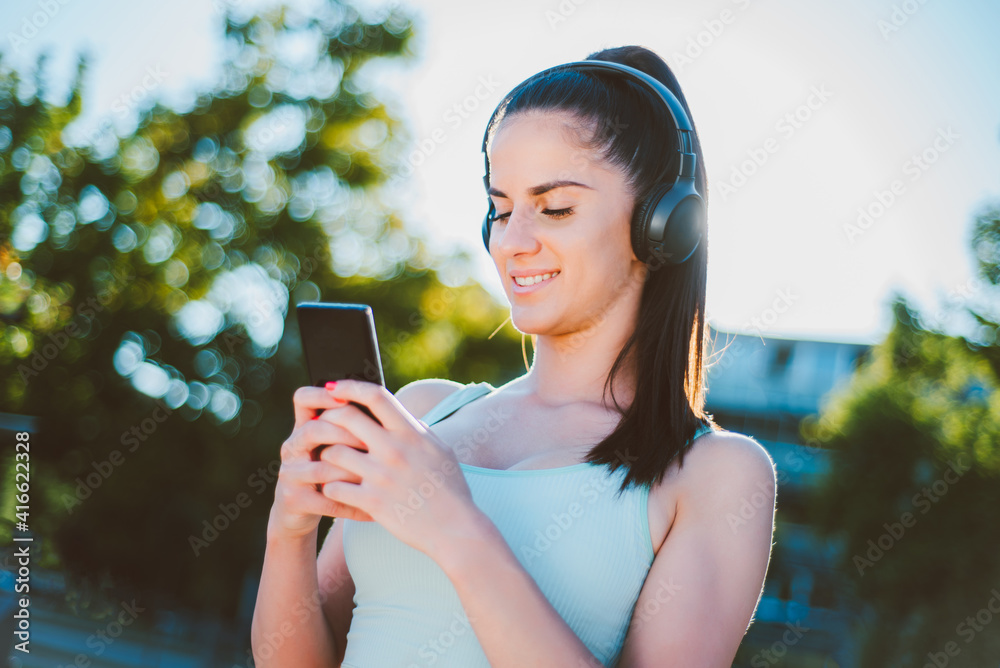 Who needs a personal trainer when you have a smartphone? Who needs a personal trainer when you have a smartphone?