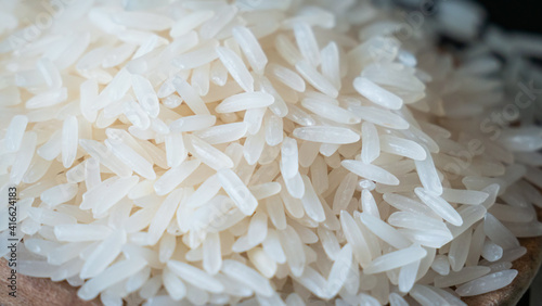 Jasmine rice, popular rice variety in Thailand. Rice grain that has passed through the polishing process Ready to be cooked or steamed. Vitamin B1 helps the body get energy from carbohydrates.