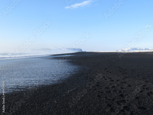 The black beach in south Iceland © Phyte Photography