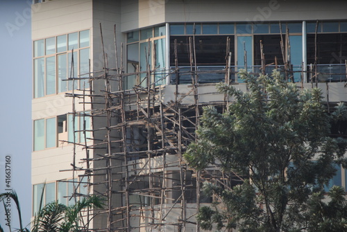 Échafaudages en bois à Bujumbura, Burundi, Afrique