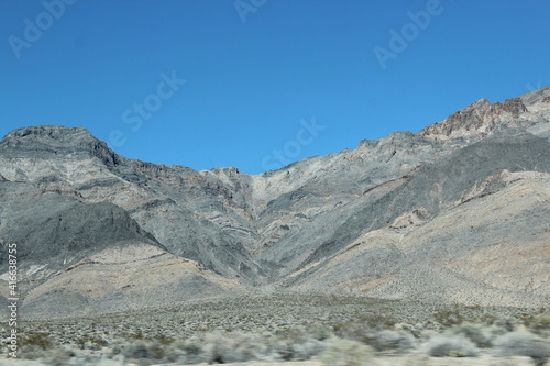 Death Valley das Tal des Todes Nationalpark in Amerika mit den Gesteinsschichten und Panoramaeinblicke