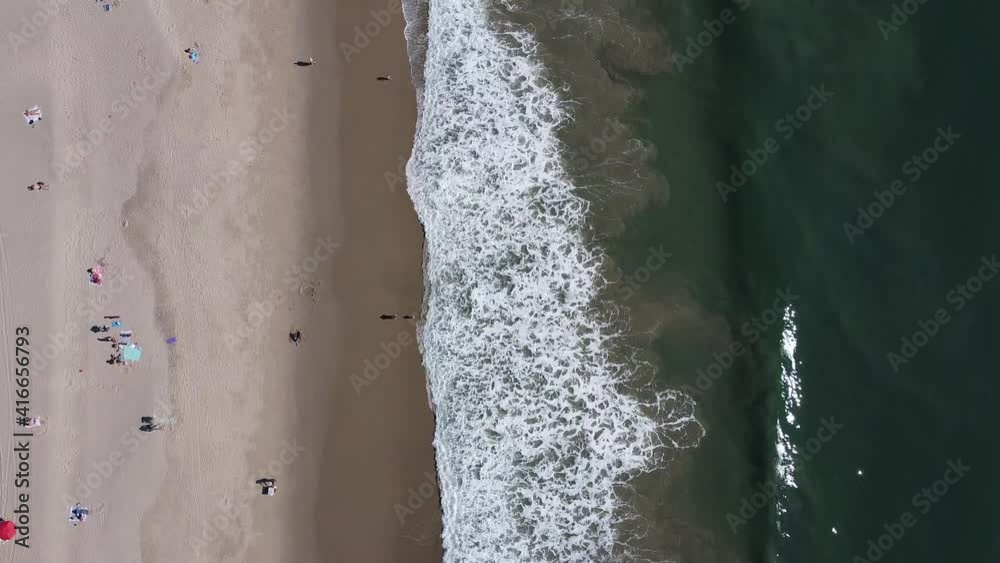 Will Rogers beach on a warm sunny day - Los Angeles Will Rogers beach on a warm sunny day - Los Angeles