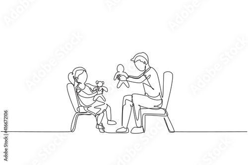 One continuous line drawing young father and his daughter siting on chair and playing princess doll together at home. Happy family concept. Dynamic single line draw design graphic vector illustration