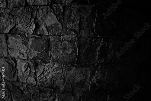 streszczenie czarne tło puste betonowe ściany grunge sztukaterie pęknięty tekstury