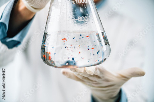 Billede på lærred Microplastics Laboratory Analysis