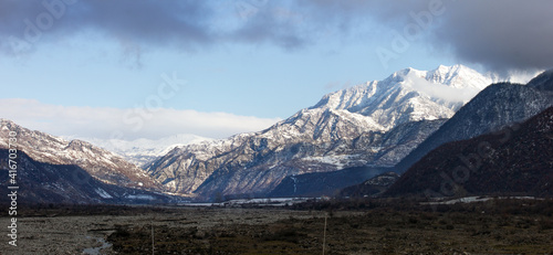 Beautiful snowy mountains. © Борис Масюра