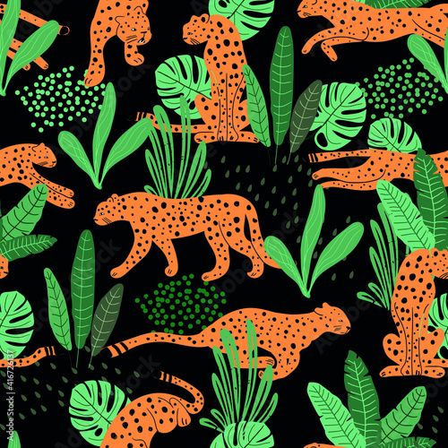 Cheetah seamless pattern . Tropical exotic summer pattern with hand drawn cheetah . print for T-shirts, textiles, wrapping paper, web. © SokolArtStudio